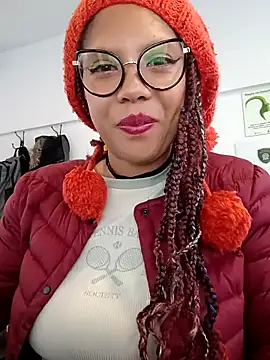gigi1326 online show from November 2025 07:28:01 PM