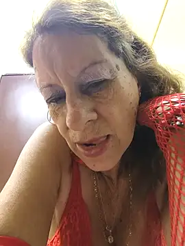 Snapshot of MaryLunne chatting on November 2025 12:47:02 AM MaryLunne online show from November 2025 12:47:02 AM