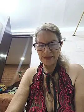 Snapshot of MaryLunne chatting on July 2026 11:10:01 AM MaryLunne online show from July 2026 11:10:01 AM