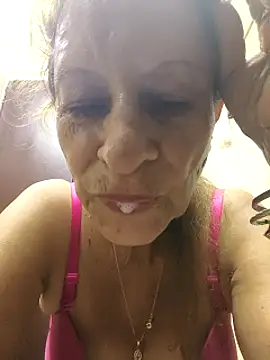 Snapshot of MaryLunne chatting on September 2025 01:17:02 AM MaryLunne online show from September 2025 01:17:02 AM
