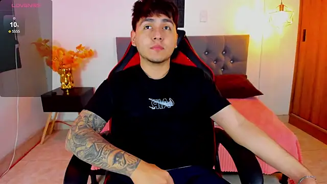 Nicolas James Sc online show from February 2026 12:51:02 PM