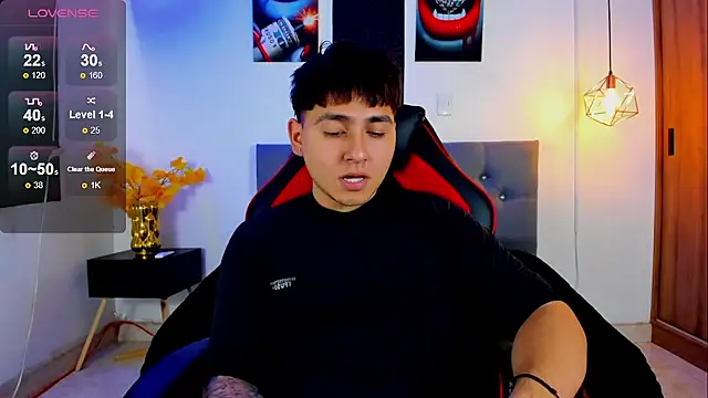 Nicolas James Sc online show from November 2025 06:01:02 PM