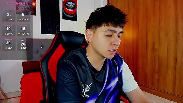 Nicolas James Sc online show from December 2025 01:46:02 PM