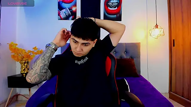 Nicolas James Sc online show from October 2025 01:31:01 PM