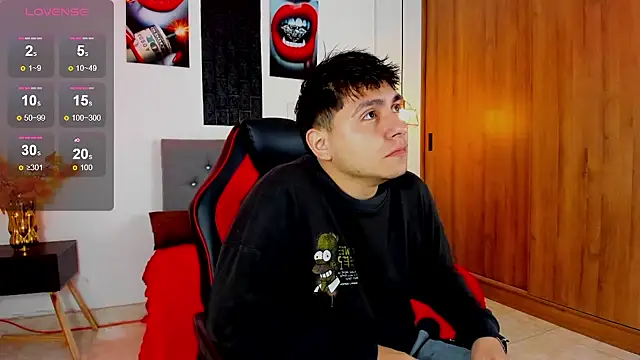 Nicolas James Sc online show from December 2025 12:41:01 PM