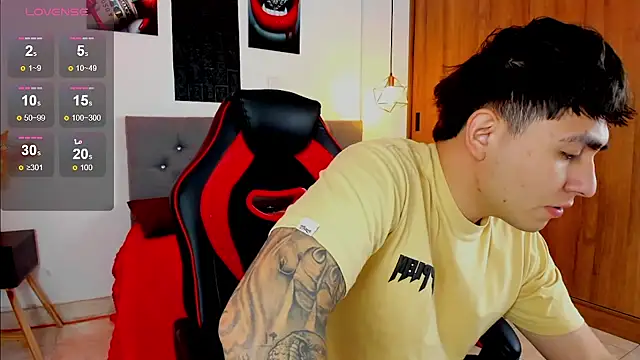 Nicolas James Sc online show from December 2025 01:44:02 PM