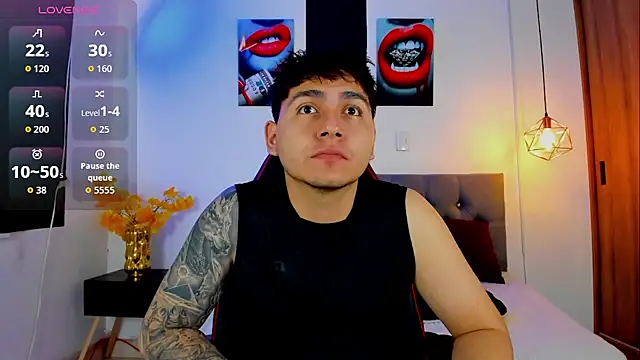 Nicolas James Sc online show from October 2025 01:36:01 PM