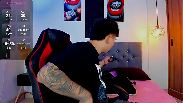 Nicolas James Sc online show from November 2025 01:12:02 PM