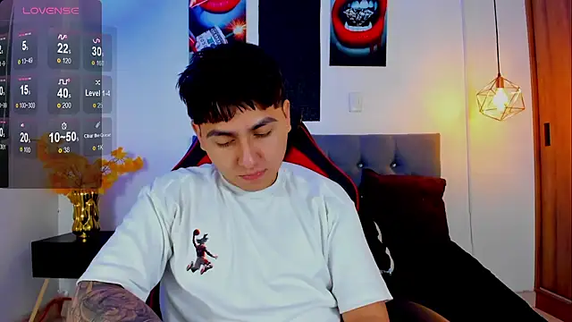 Nicolas James Sc online show from November 2025 01:37:02 PM