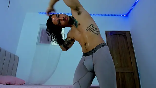 Snapshot of magic_mike_26 chatting on November 2025 12:54:02 PM magic mike 26 online show from November 2025 12:54:02 PM