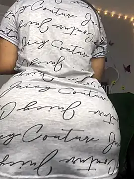 latina curvy22 online show from November 2025 09:18:01 PM