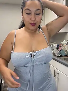 latina curvy22 online show from September 2025 07:17:02 PM