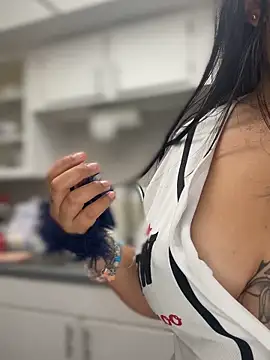 latina curvy22 online show from May 2026 09:51:02 PM