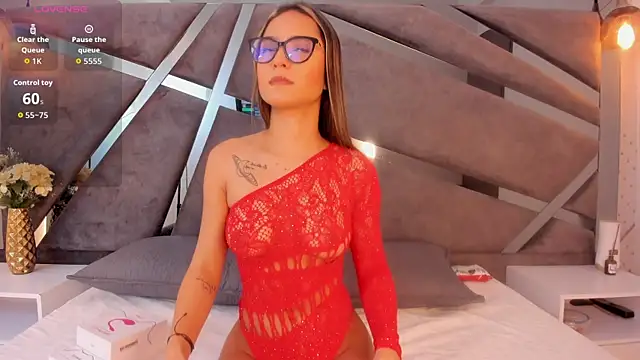 miia reeves  online show from November 2025 12:05:02 PM