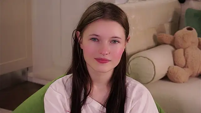 LynHillaire online show from September 2025 11:10:01 AM