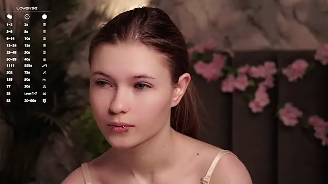 LynHillaire online show from May 2026 12:15:01 PM