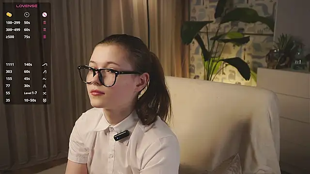 LynHillaire online show from April 2026 12:22:02 PM