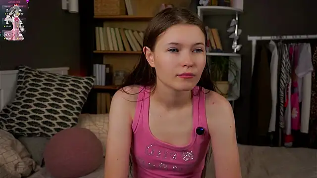 LynHillaire online show from November 2025 11:11:02 AM