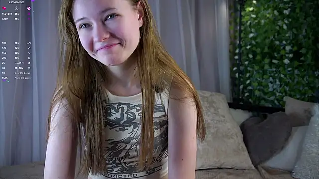 LynHillaire online show from February 2026 12:27:01 PM