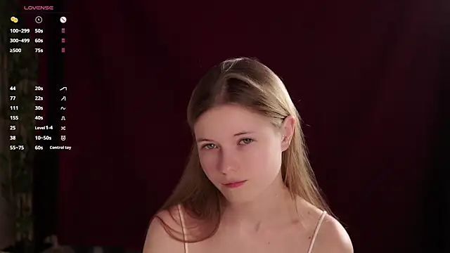 Snapshot of LynHillaire chatting on July 2026 01:01:02 PM LynHillaire online show from July 2026 01:01:02 PM