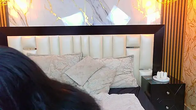 JanneCooper online show from April 2026 08:10:02 PM