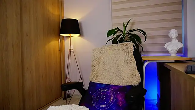 Erick Thompsonx online show from November 2025 08:53:02 PM