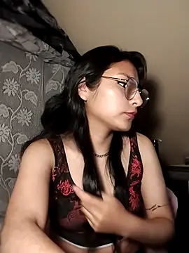 Snapshot of Regina_Shine chatting on September 2025 11:47:01 PM Regina Shine online show from September 2025 11:47:01 PM