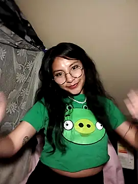 Snapshot of Regina_Shine chatting on September 2025 04:57:01 AM Regina Shine online show from September 2025 04:57:01 AM