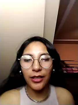 Regina Shine online show from December 2025 08:31:01 AM