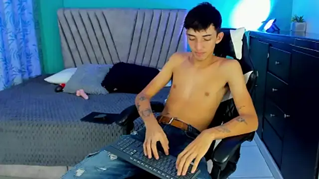 Maikol Ortiz online show from March 2026 12:24:01 PM