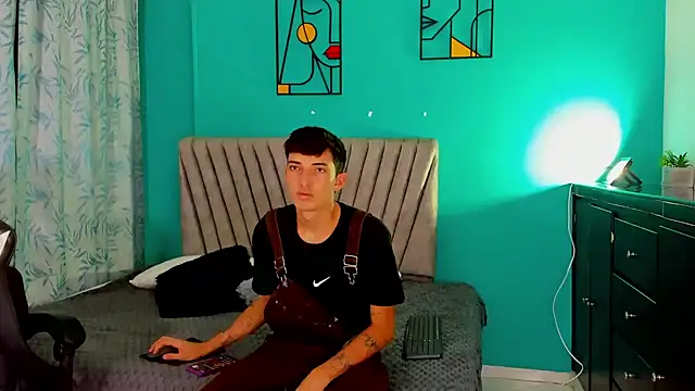 Maikol Ortiz online show from March 2026 12:32:02 PM