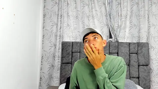 Maikol Ortiz online show from December 2025 12:18:02 PM