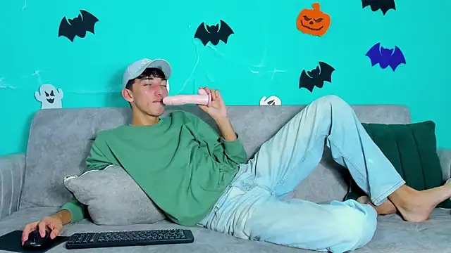 Snapshot of Maikol_Ortiz chatting on October 2025 01:10:01 PM Maikol Ortiz online show from October 2025 01:10:01 PM