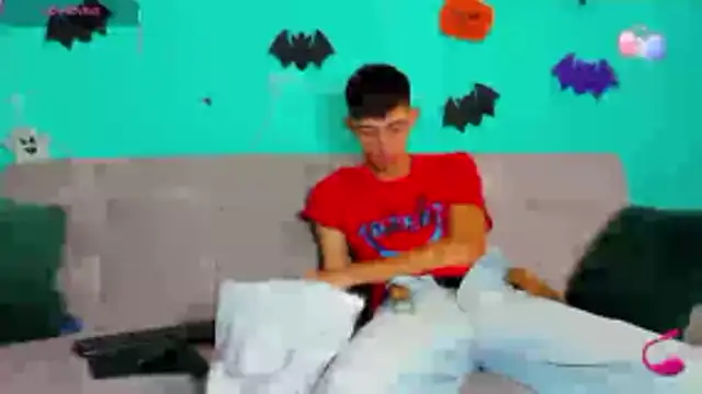 Snapshot of Maikol_Ortiz chatting on November 2025 12:42:02 PM Maikol Ortiz online show from November 2025 12:42:02 PM