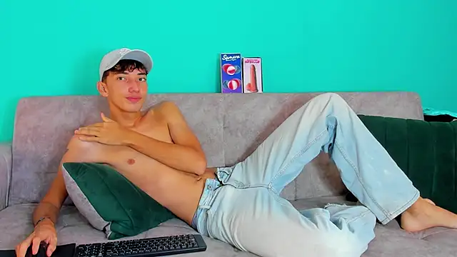 Snapshot of Maikol_Ortiz chatting on October 2025 12:26:02 PM Maikol Ortiz online show from October 2025 12:26:02 PM