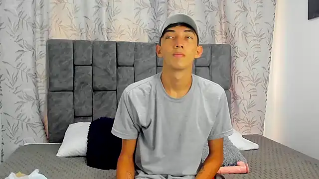 Snapshot of Maikol_Ortiz chatting on November 2025 11:32:01 AM Maikol Ortiz online show from November 2025 11:32:01 AM