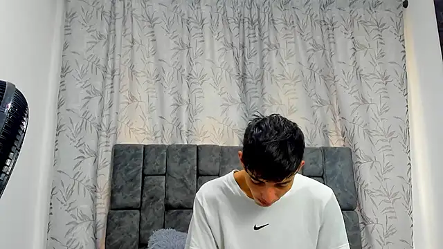 Snapshot of Maikol_Ortiz chatting on November 2025 12:39:02 PM Maikol Ortiz online show from November 2025 12:39:02 PM