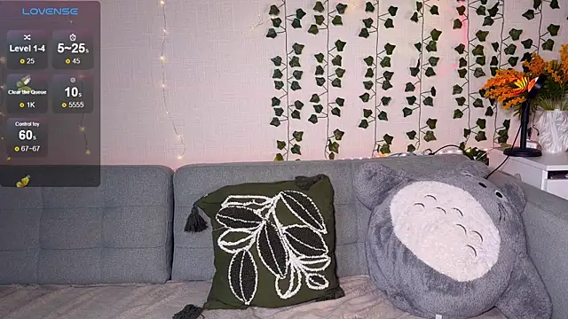 EmmyBell  online show from October 2025 11:31:01 AM