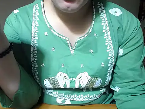 Snapshot of rekha_09 chatting on October 2025 05:06:01 AM rekha 09 online show from October 2025 05:06:01 AM