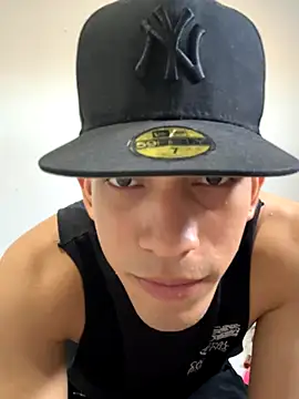 Snapshot of Andres-Andrea1922 chatting on September 2025 09:59:01 PM Andres-Andrea1922 online show from September 2025 09:59:01 PM