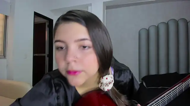 Charlotte-Star online show from December 2025 07:50:01 PM