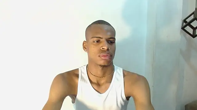 Snapshot of criss_zuri chatting on October 2025 11:33:01 AM criss zuri online show from October 2025 11:33:01 AM