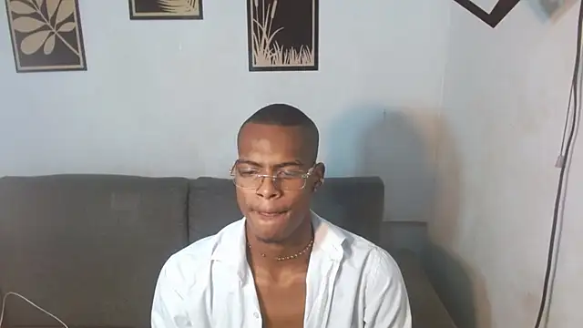 Snapshot of criss_zuri chatting on September 2025 11:28:01 AM criss zuri online show from September 2025 11:28:01 AM
