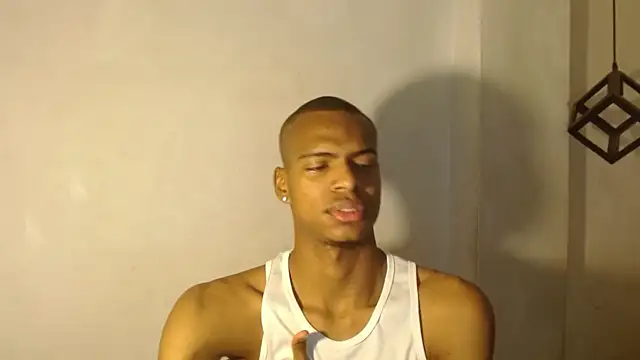 Snapshot of criss_zuri chatting on October 2025 11:45:01 AM criss zuri online show from October 2025 11:45:01 AM