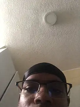 criss zuri online show from January 2026 01:04:02 PM