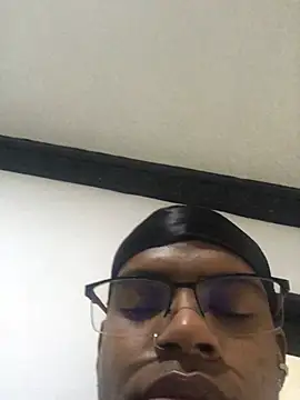 criss zuri online show from February 2026 12:05:01 PM