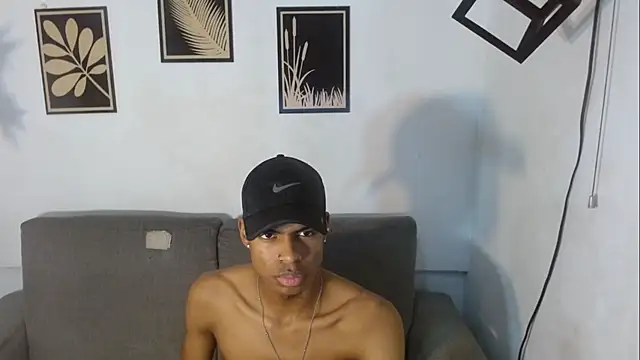 Snapshot of criss_zuri chatting on September 2025 07:16:01 PM criss zuri online show from September 2025 07:16:01 PM
