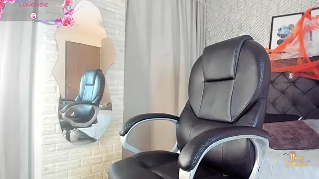 sophie  blare online show from October 2025 07:11:01 PM