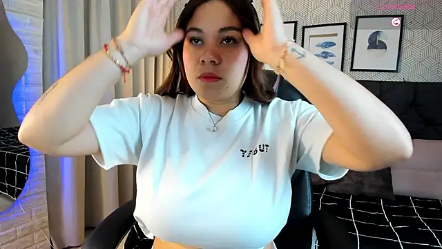 sophie  blare online show from March 2026 07:15:01 PM