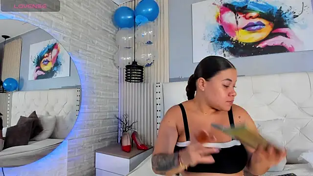 sophie  blare online show from June 2026 01:01:02 PM
